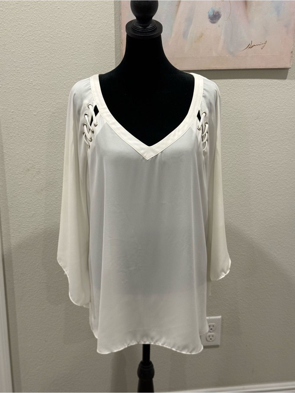 Sami & Jo White V-Neck Lace-Up Shoulder Tunic